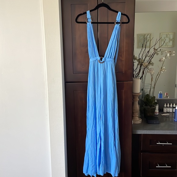 NWT Gorgeous Deep V Wide Leg Jumpsuit - Picture 4 of 15